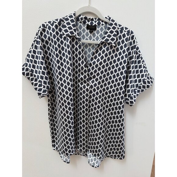J.Jill Wearever Collection Womens M Navy & White Geometric Pattern Button-Up Sho - Picture 1 of 6